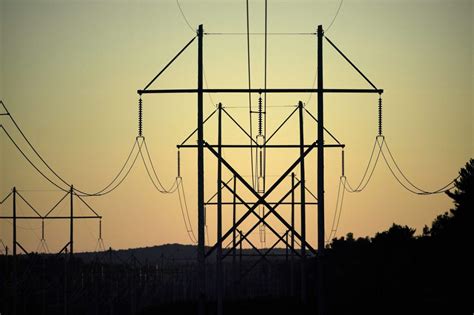 Illinois gets federal dollars to improve power grid against extreme weather